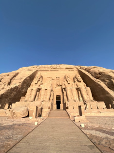 Abu Simbel: Giants of the Nile